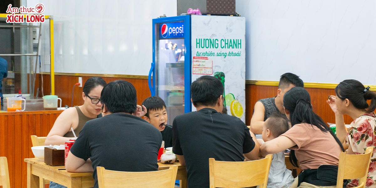 CUỐI TUẦN ĐẾN Xích Long thưởng thức vịt quay mỹ vị